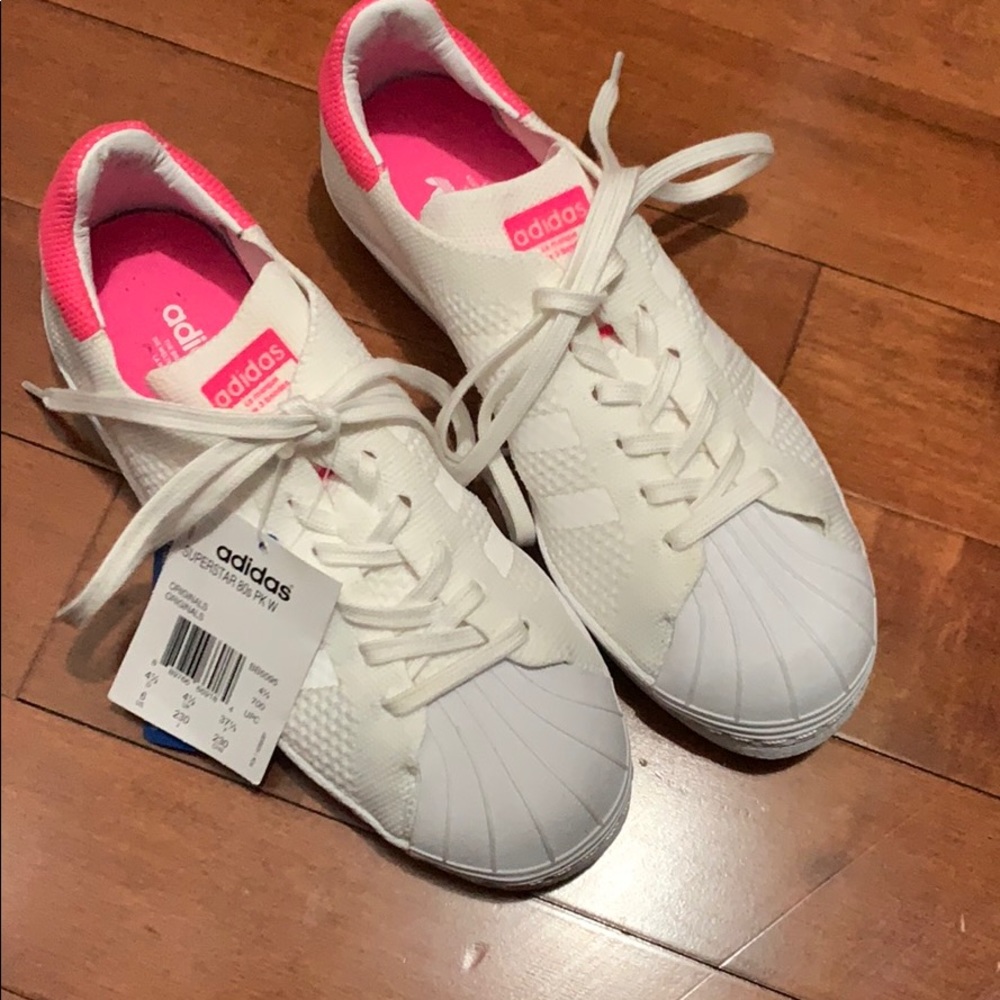 Brand new Adidas superstar 80s